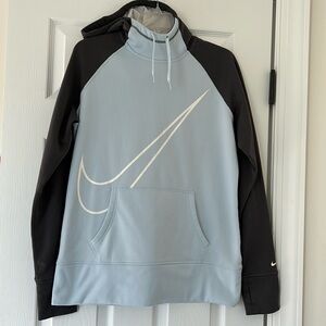 🩵NIKE THERMA-FIT BABY BLUE HOODIE🩵